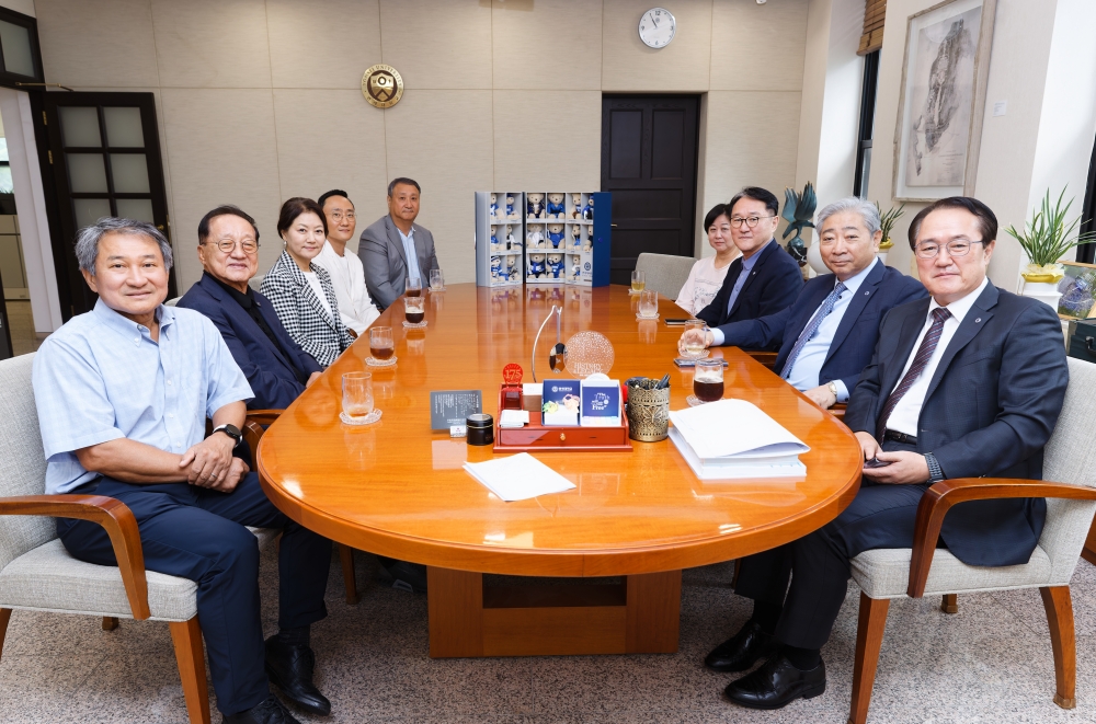 연세체육회 창립 80주년 기념 곰인형 기증식(_EO_44069월 1일 연세체육인의 날.jpg) 관련사진1